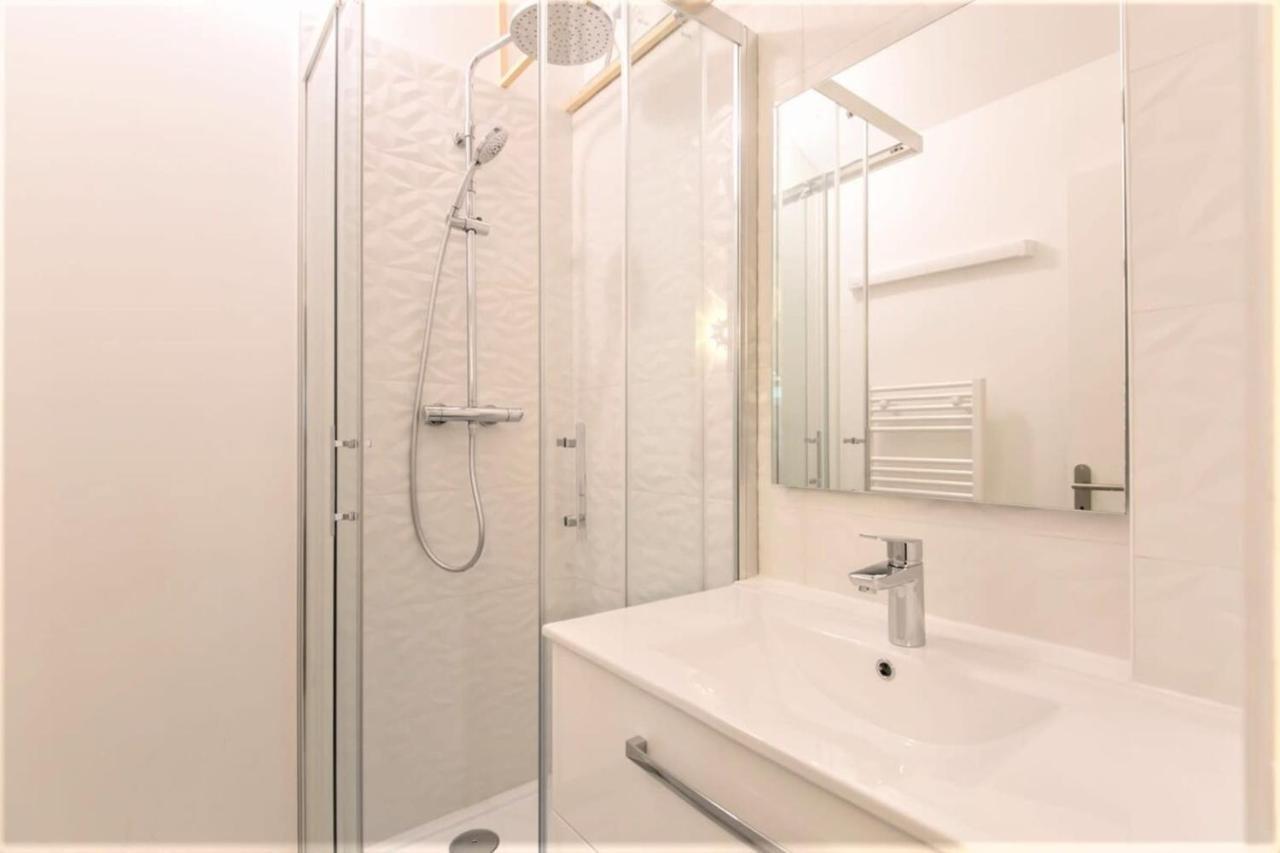 Mickey'S Gateway N4 Pour 6 Votre Refuge Familial Apartman Montévrain Kültér fotó